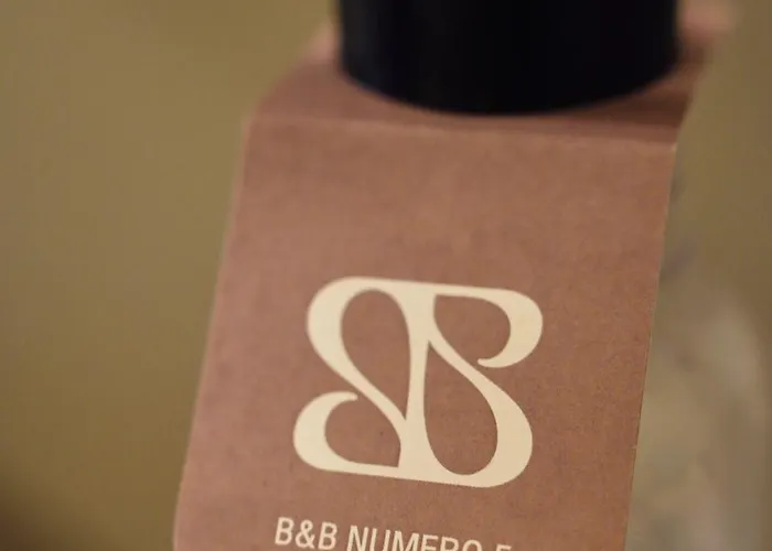 Numero 5 3* פרנקווילה אל מארה